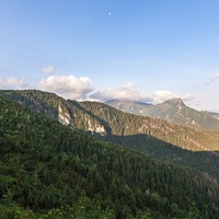 Widok ze Skupniowego Upłazu - Księżyc nad Giewontem.