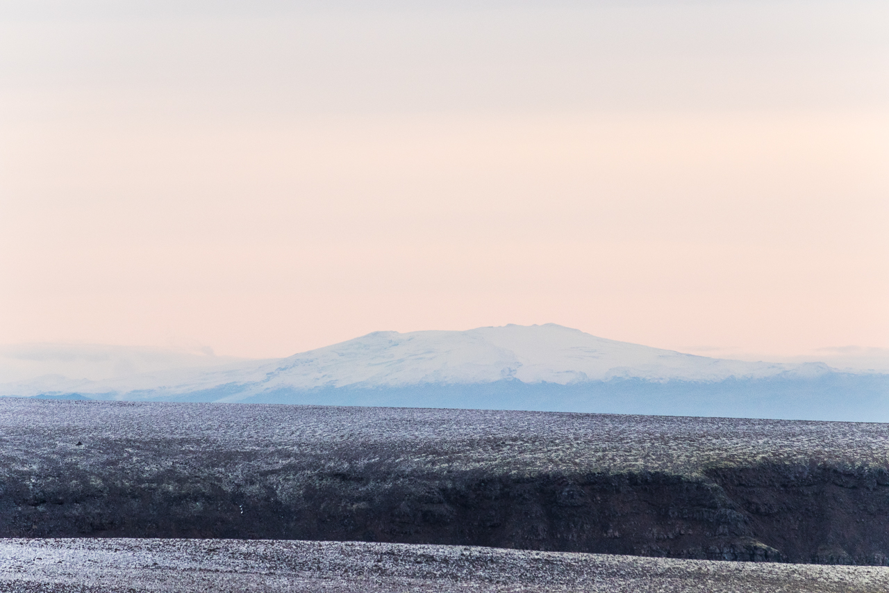 Hekla (1491 m npm) widziana z Esji.